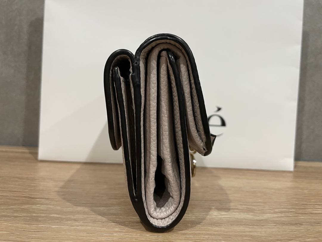Chloé ライトグレー 三つ折り財布⚠️半額⚠️