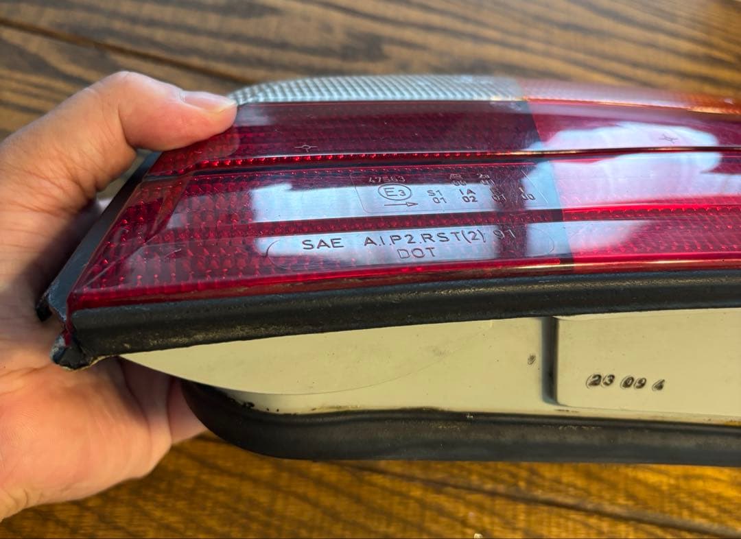  E36 Coupe用純正テールランプ　左右セット