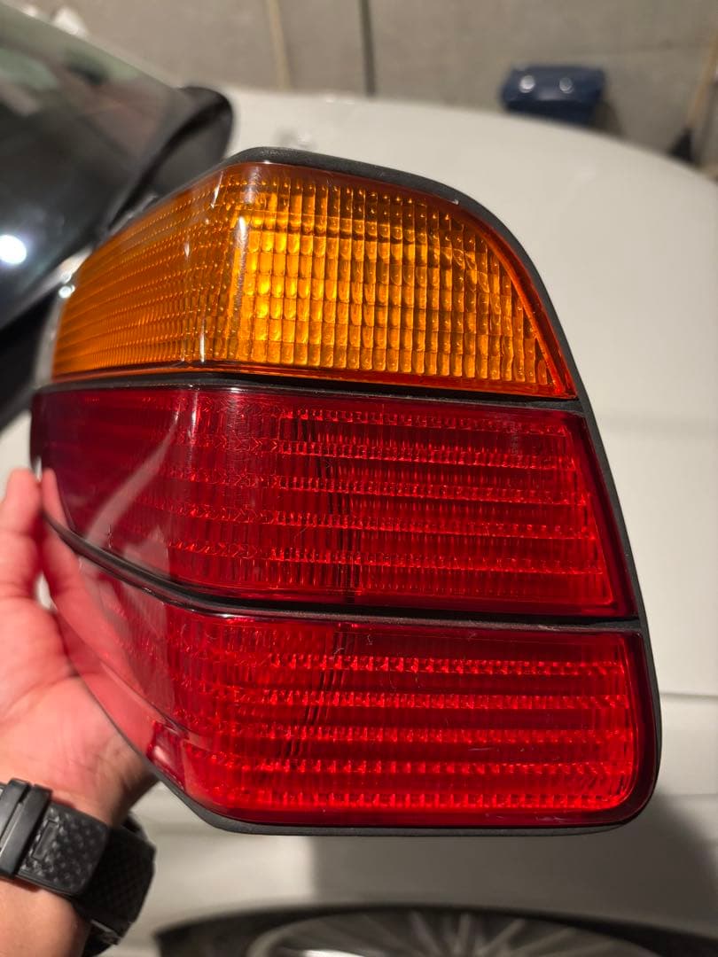  E36 Coupe用純正テールランプ　左右セット