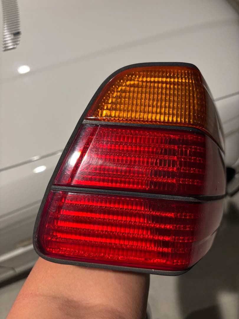  E36 Coupe用純正テールランプ　左右セット