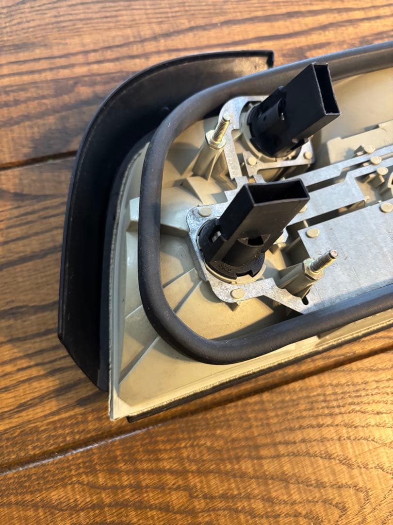  E36 Coupe用純正テールランプ　左右セット