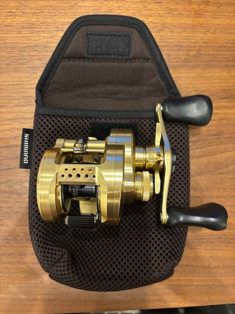 SHIMANO CALCUTTA CONQUEST 200HG 美品