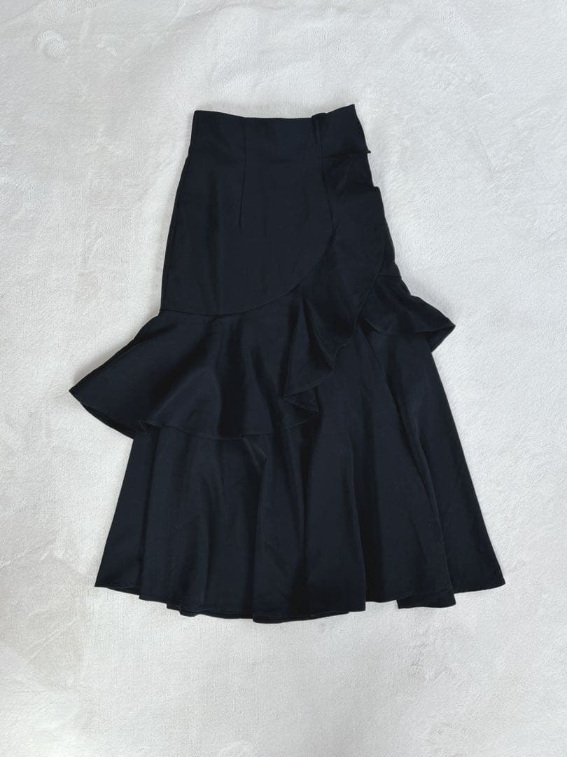 美品✨rienda フリルスリットハイウエストスコートショートパンツ