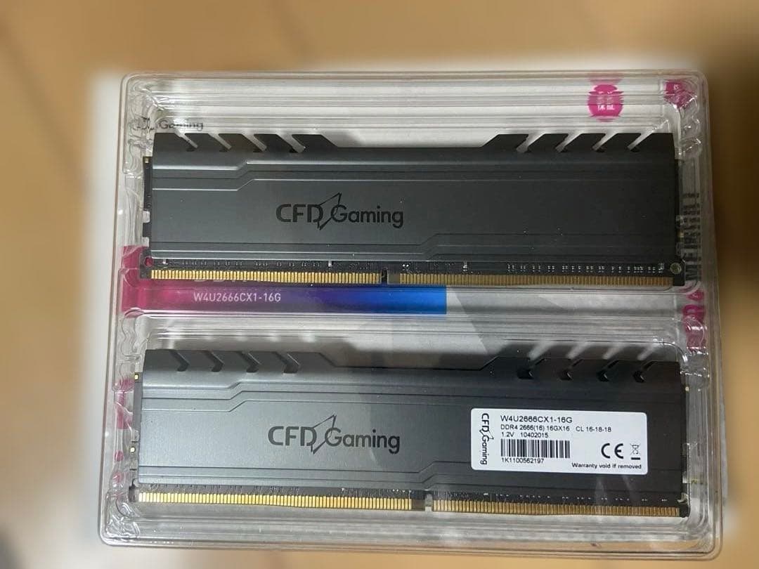 CFD Gaming DDR4 32GB(16GB×2枚)メモリ①
