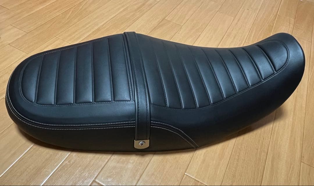 Z900RS 2024年式(8BL) 純正シート ブラック