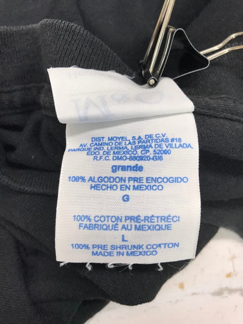 メキシコ製 古着 Foo Fighters 3連ロゴ プリントTシャツ