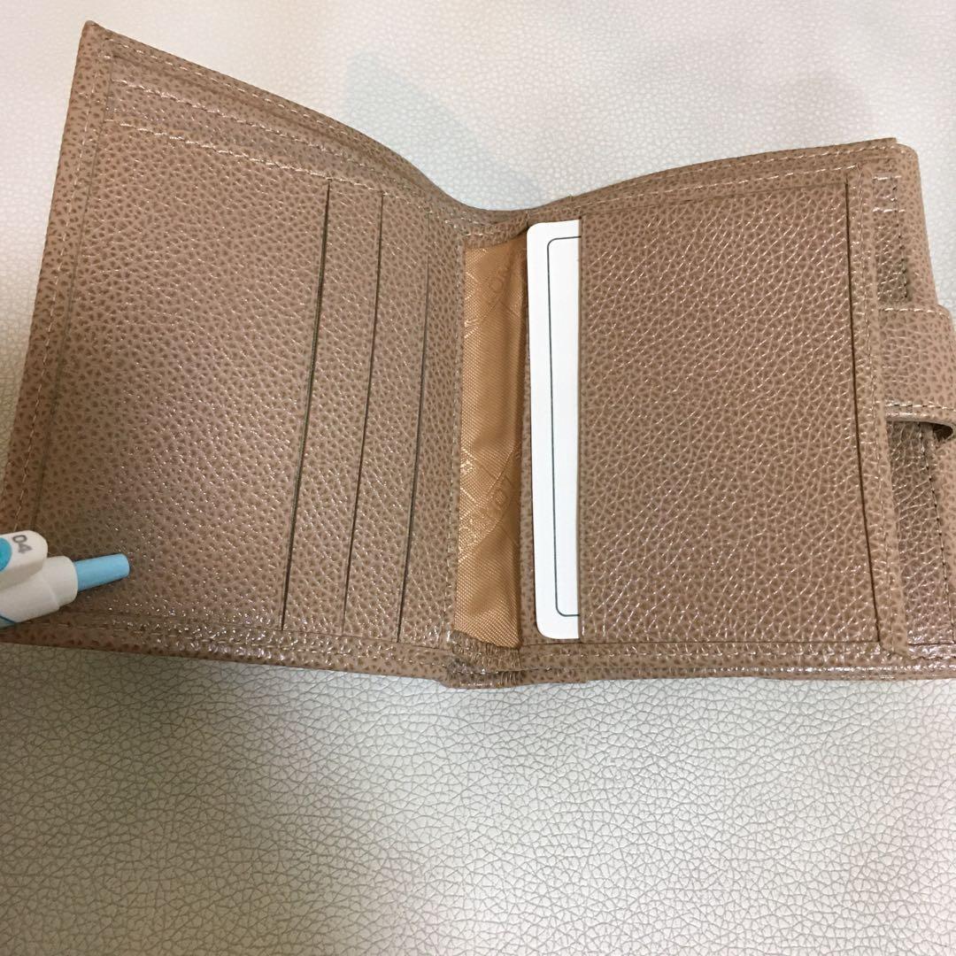 ロンシャン　二つ折り財布