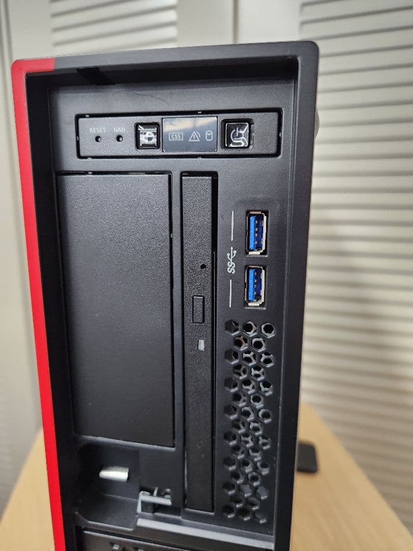 FUJITSU PRIMERGY TX1320 M4 サーバー