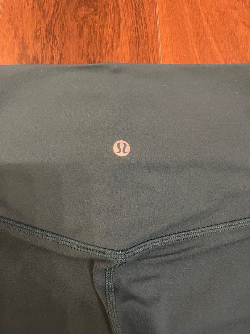 Lululemon ヨガパンツ Mサイズ ダークグリーン