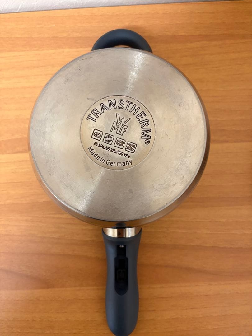 WMF パーフェクトプラス PERFECT PLUS 圧力鍋2.5L レシピ本
