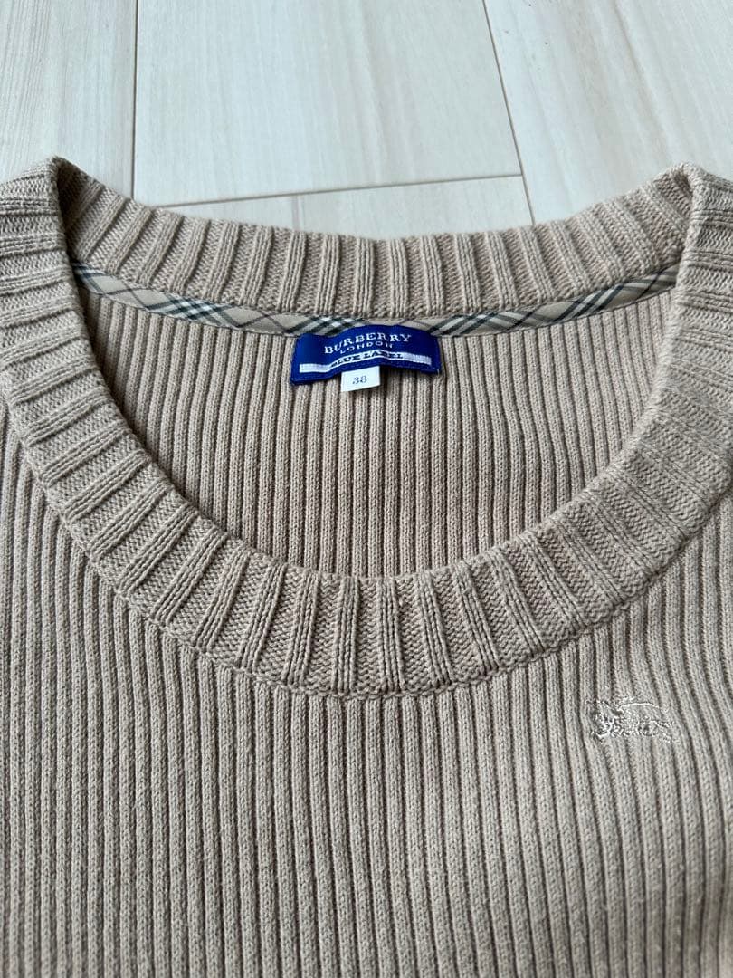 BurberryBLUE LABEL 金ボタンニットワンピース38 M ノバ刺繍