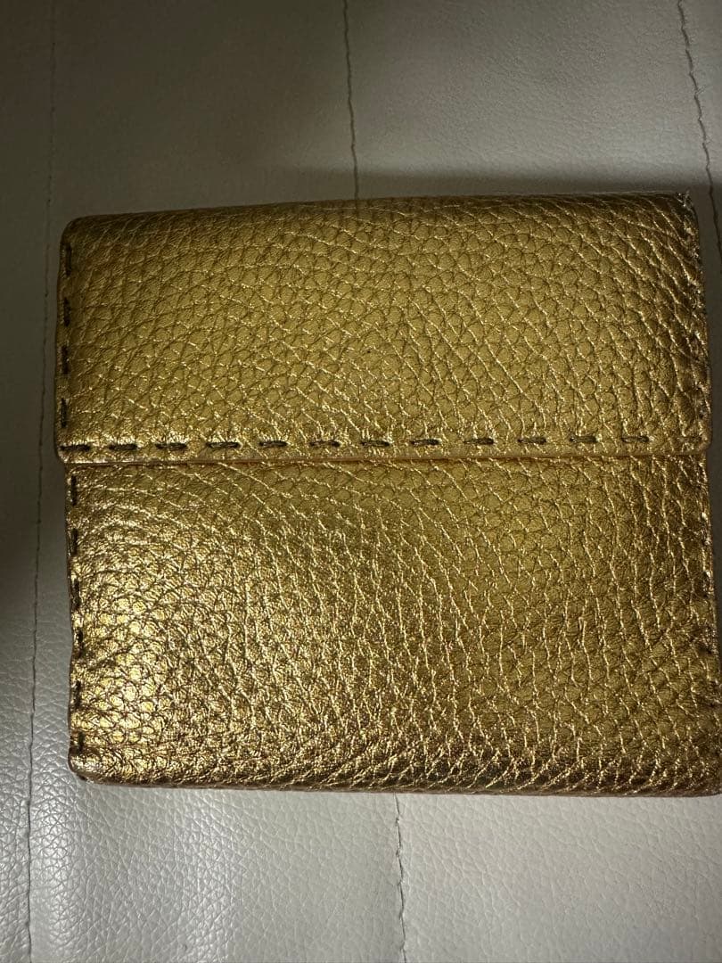 FENDI ゴールド 二つ折り財布