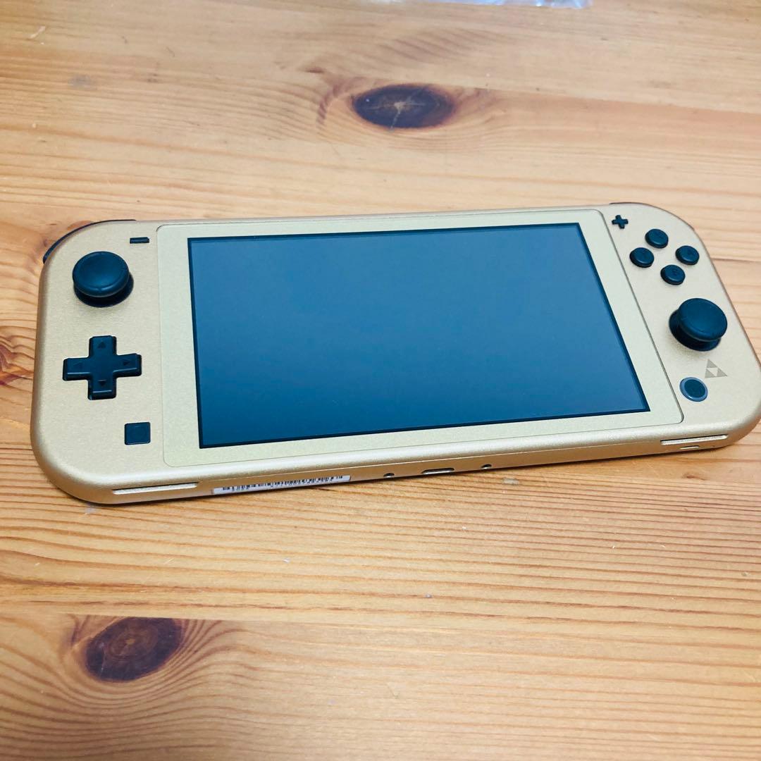 【極美品】スイッチ ライト 本体 ハイラルエディション 箱・充電器 画面傷なし