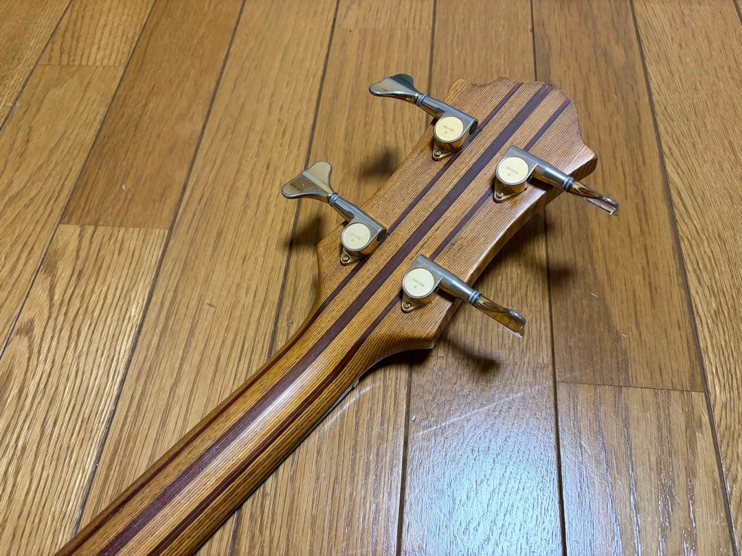 送料込み B.C.Rich Eagle Bass イーグル ベース 白