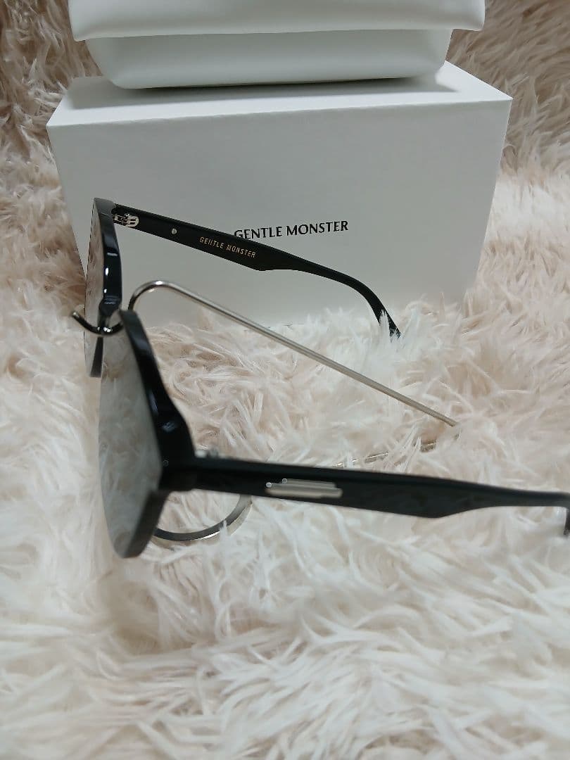 Gentle Monster Lilit 01 ジェントルモンスター