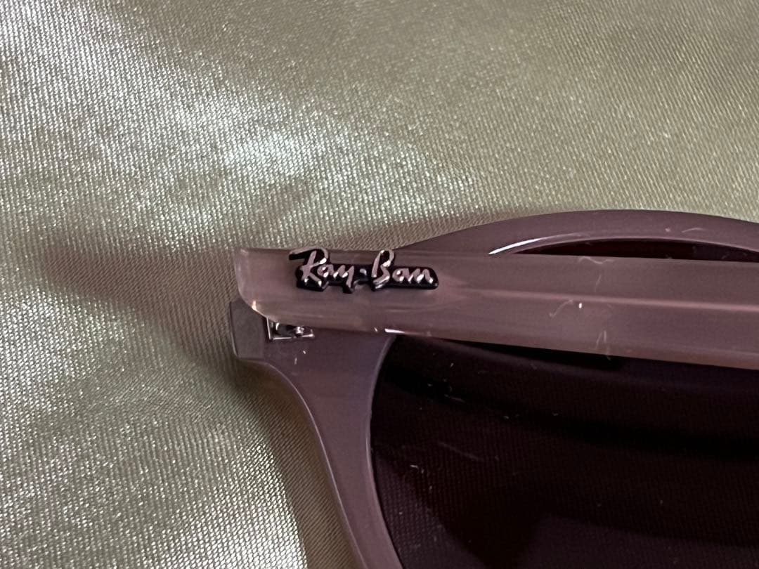 Ray-Ban レイバン　ベージュレディースサングラス