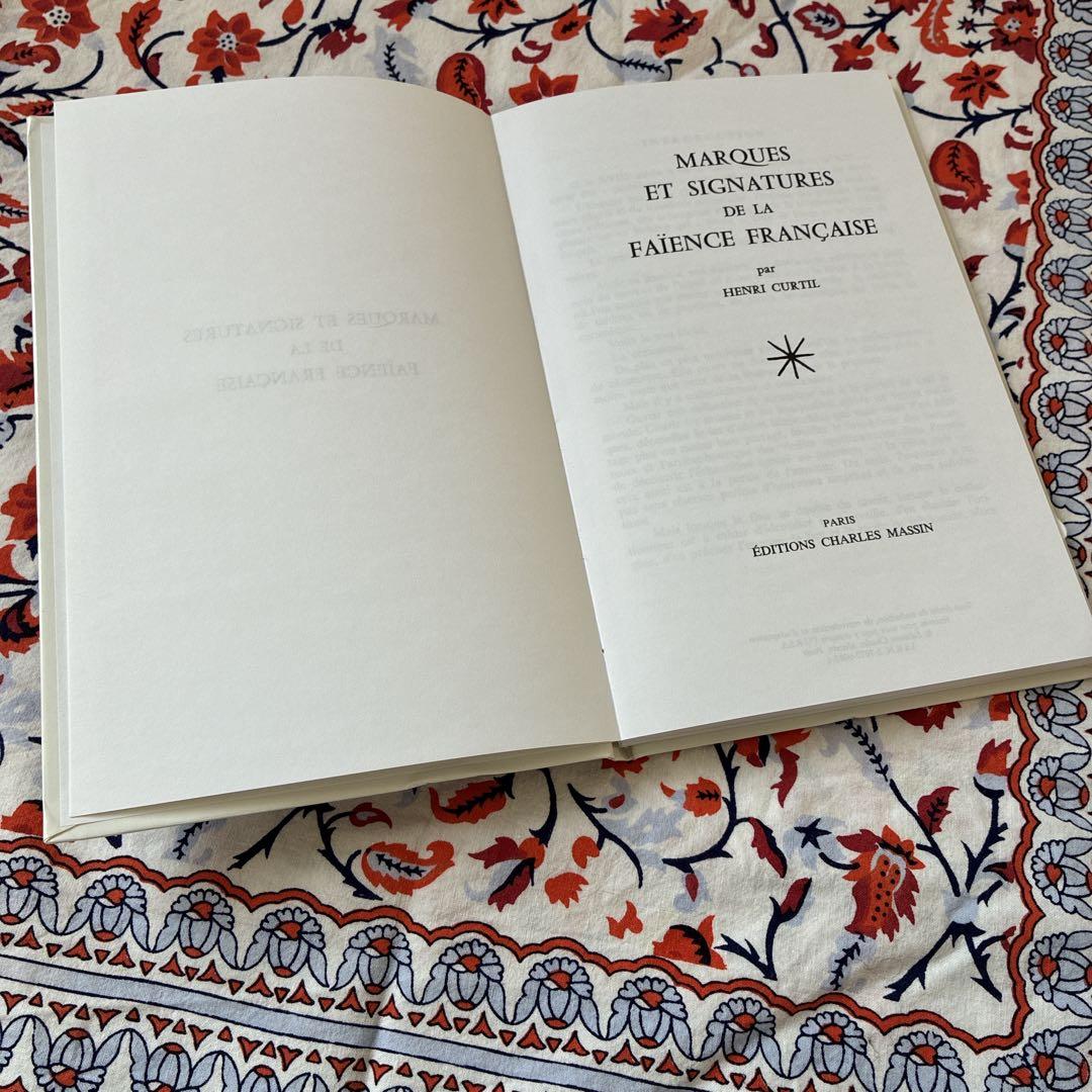 洋書 MARQUES ET SIGNATURES DE LA FAÏENCE