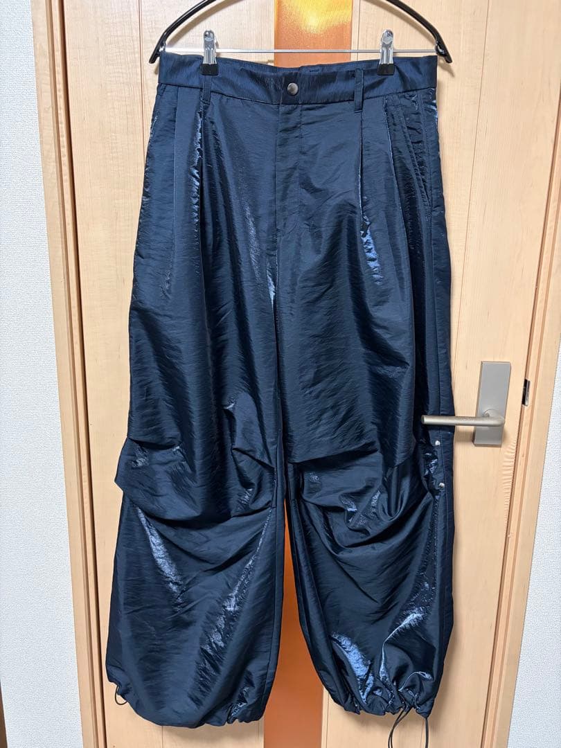 【新品タグ付き】HARE シャイニーワイドレッグパンツ