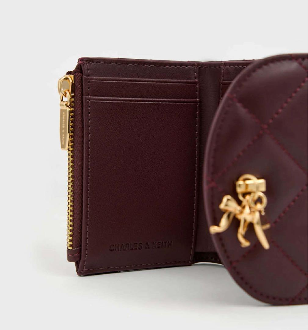 【新品】CHARLES & KEITH 三つ折り財布 アリエッティ キルティング