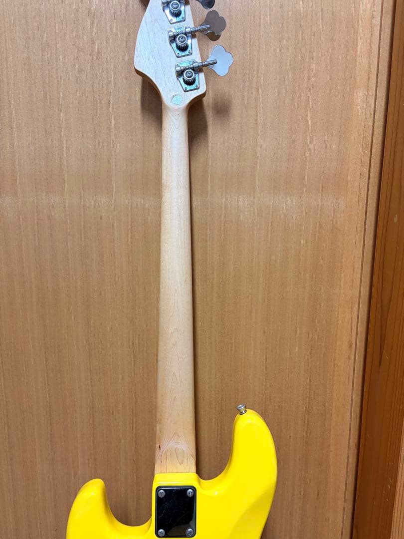 美品☆PLAYTECH ( プレイテック )エレキベース☆イエロー