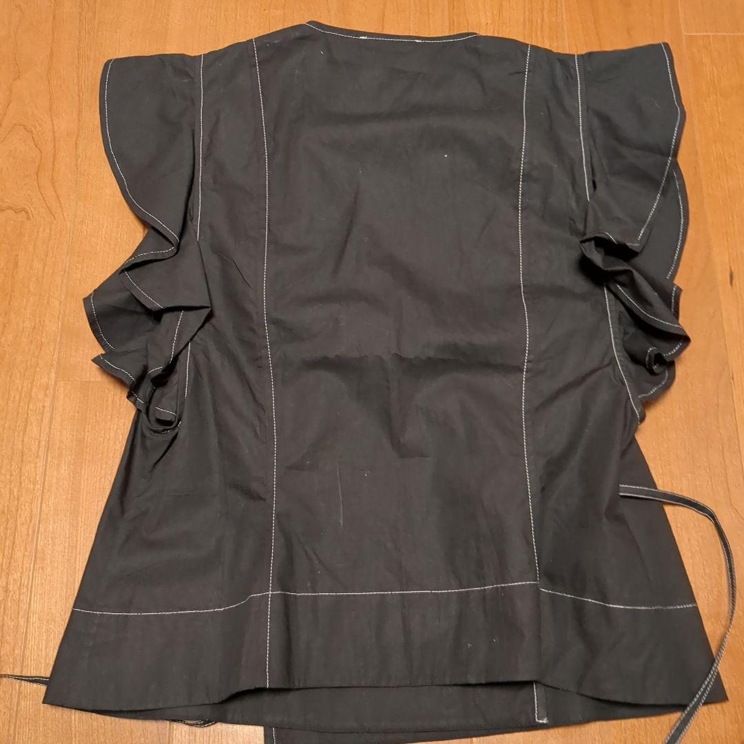 GANNI ラッフルラップブラウス