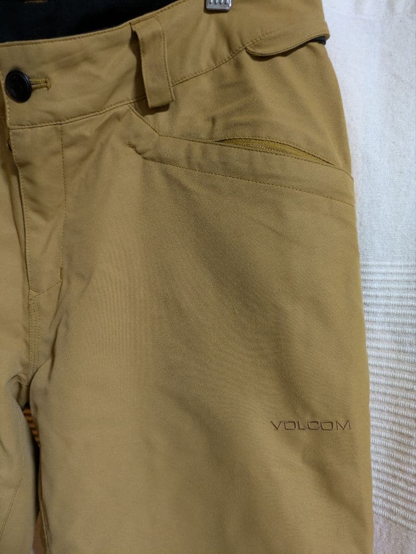 volcom ボルコム スノーボードウェア　ベージュ