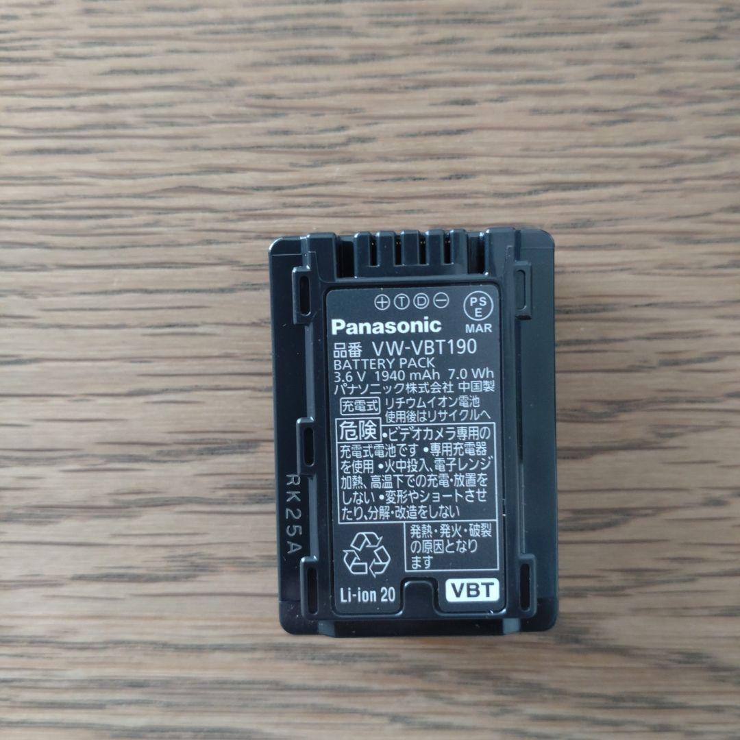 Panasonic HC-V210M 【動作確認済】　デジタルビデオカメラ