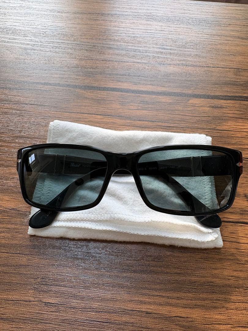 Persol 偏光レンズ ブラック サングラス
