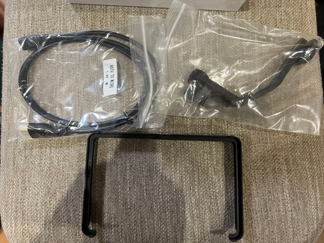 FEELWORLD F6 PLUS 5.5インチモニター　元箱あり