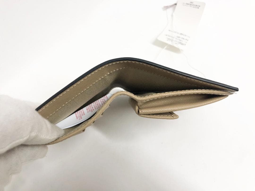 ○★新品未使用　マルニ　トランク　二つ折り財布　ピンク×ベージュ系×ホワイト