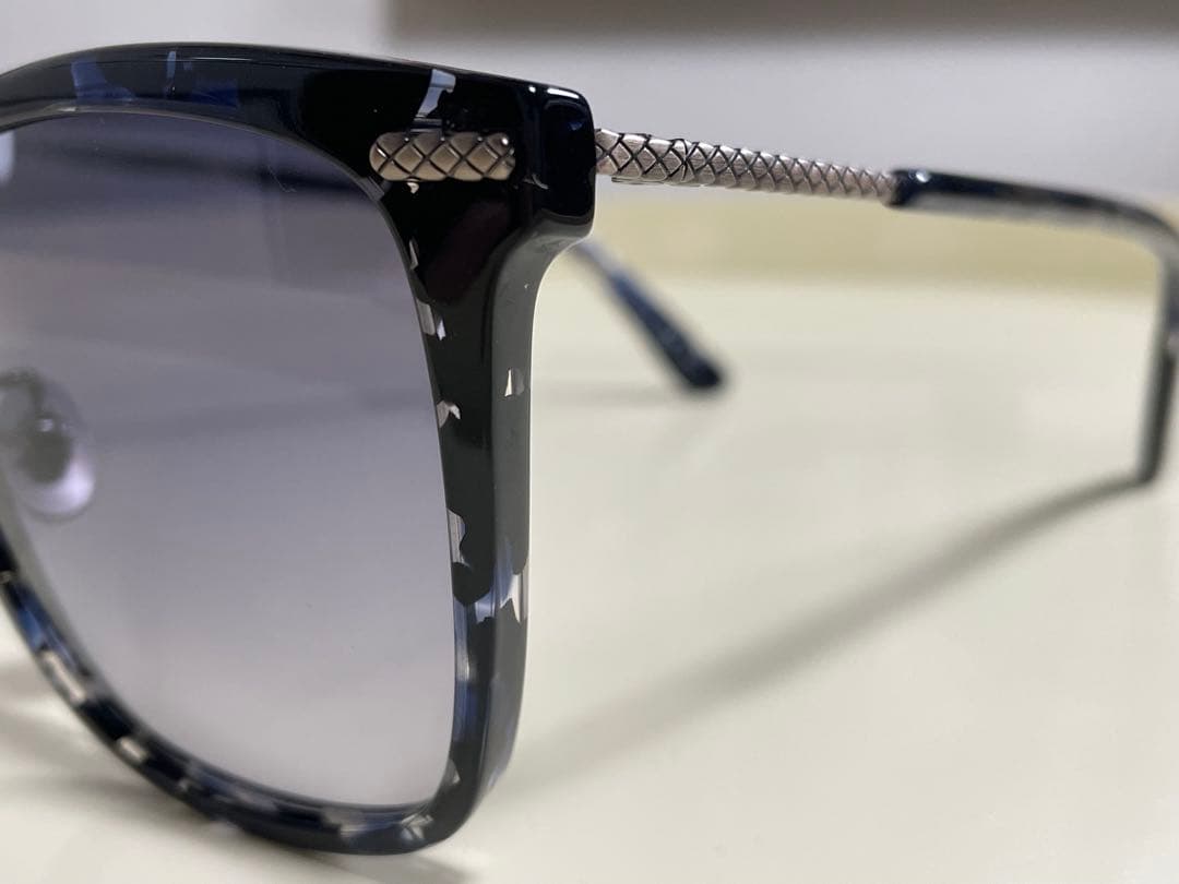 ボッテガヴェネタ Bottega Veneta サングラス 美品 BV0102S