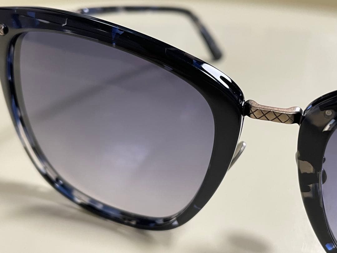 ボッテガヴェネタ Bottega Veneta サングラス 美品 BV0102S