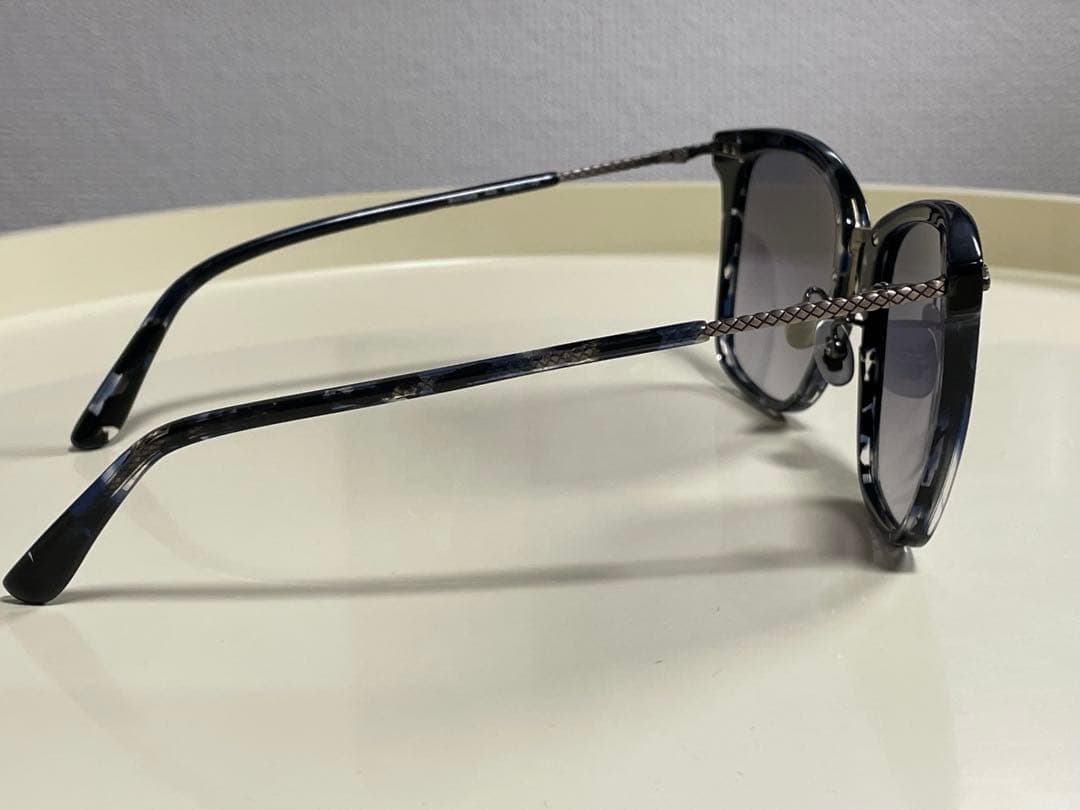 ボッテガヴェネタ Bottega Veneta サングラス 美品 BV0102S