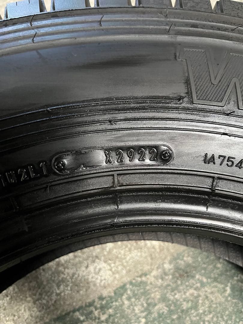 195/85R15 113/111L ス②(１本)あくび