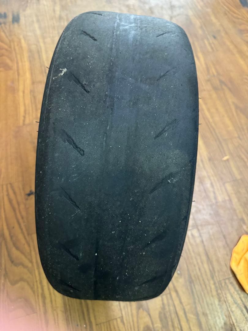 エンケイ es ターマック 16×7j 45 pcd 114.3 2本