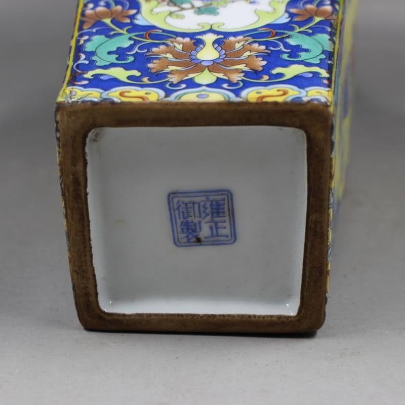 清雍正琺瑯彩蒔絵の花瓶 景徳鎮 陶磁器 装飾品 現代工芸品 美術品 置物