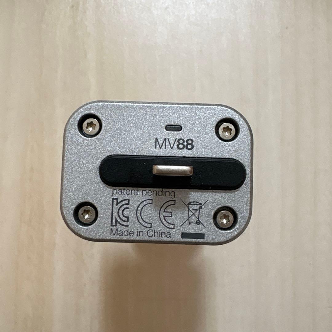 Shure MV88 iOS デジタルステレオ コンデンサーマイクロホン