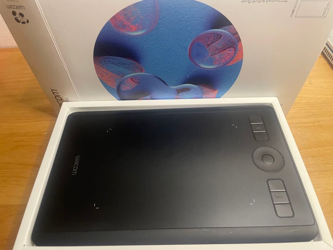 Wacom Intuos Pro ペンタブレット 本体＋付属品