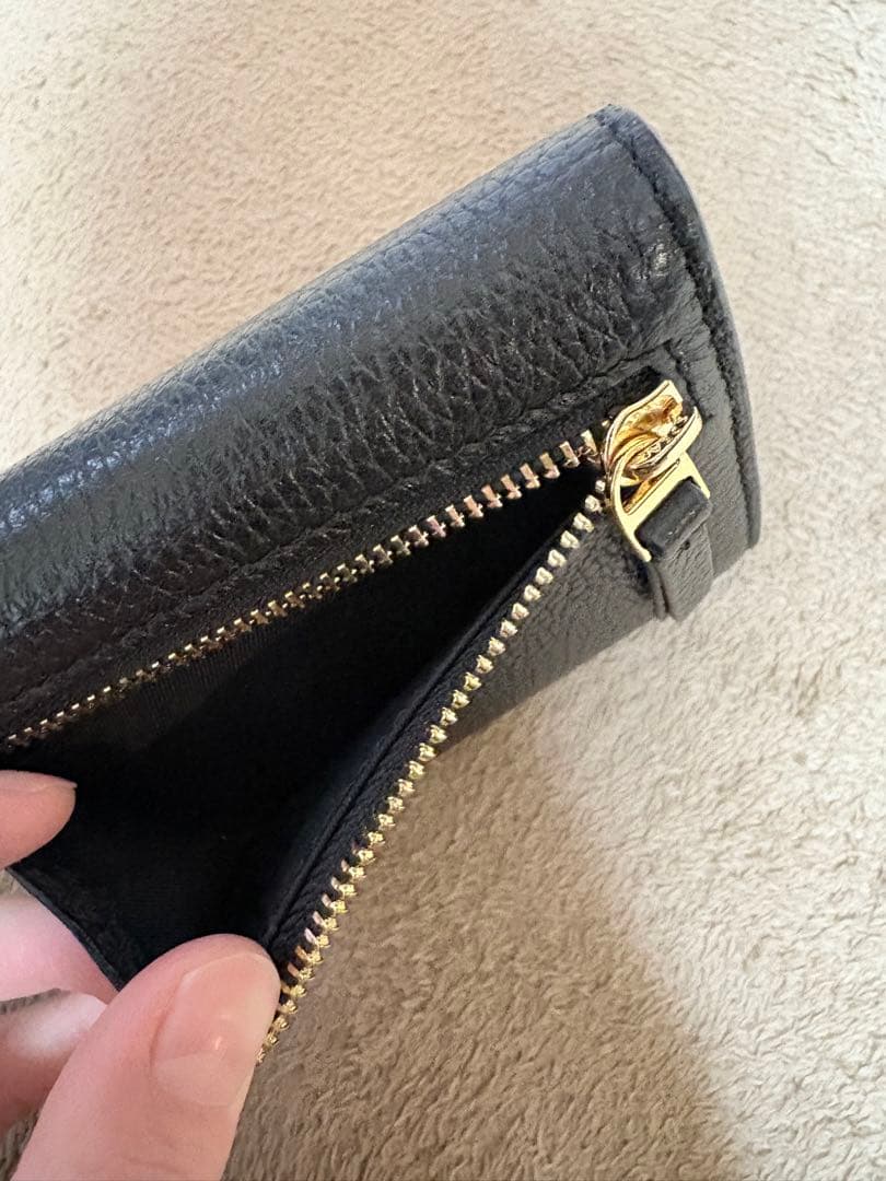 Tory Burch 三つ折財布
