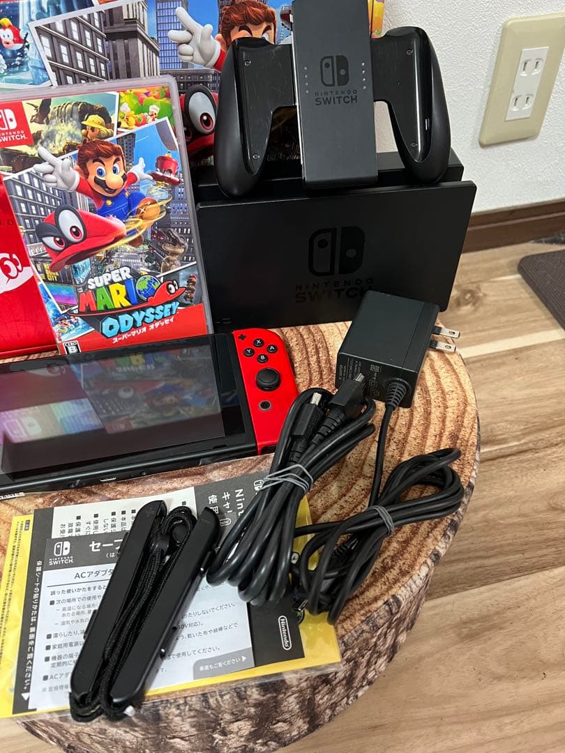 Nintendo Switch ニンテンドースイッチ本体　マリオモデルカセット付