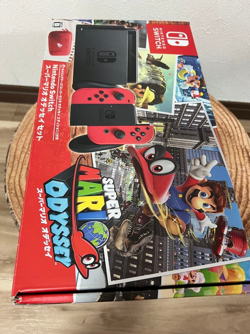 Nintendo Switch ニンテンドースイッチ本体　マリオモデルカセット付