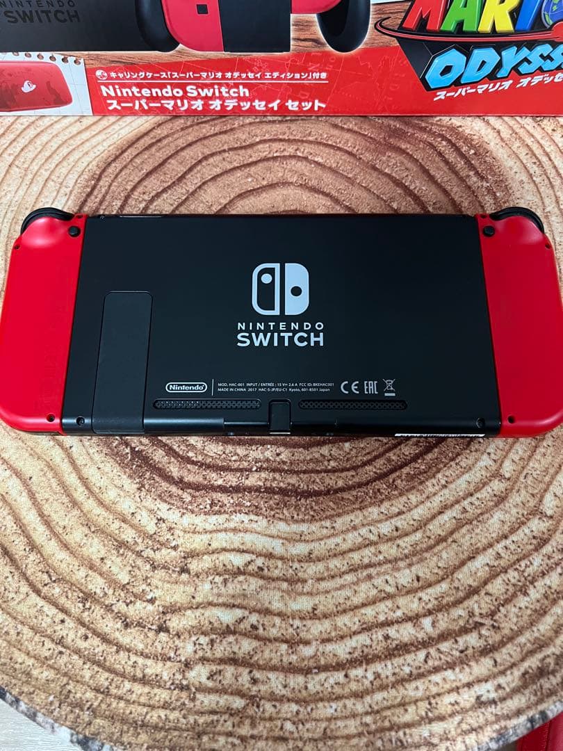 Nintendo Switch ニンテンドースイッチ本体　マリオモデルカセット付
