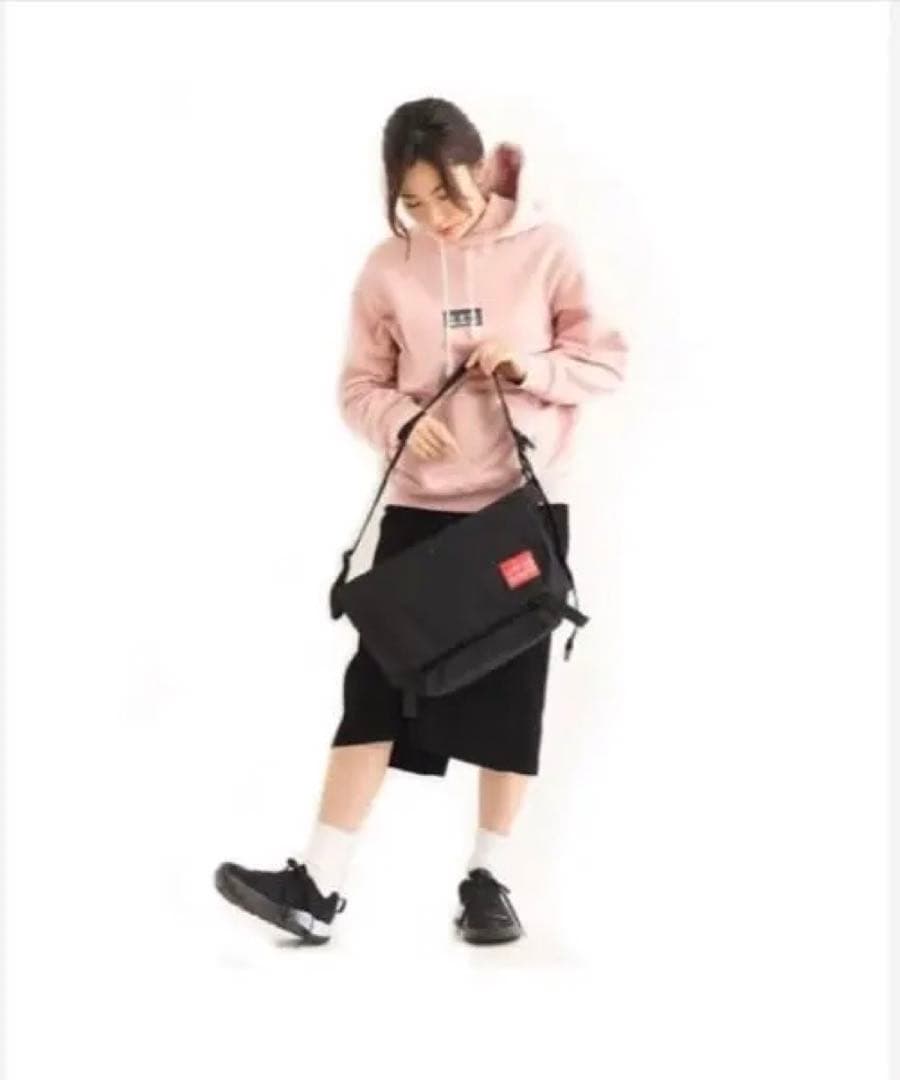 【新品未使用】　Manhattan Portage メッセンジャーバッグ 黒