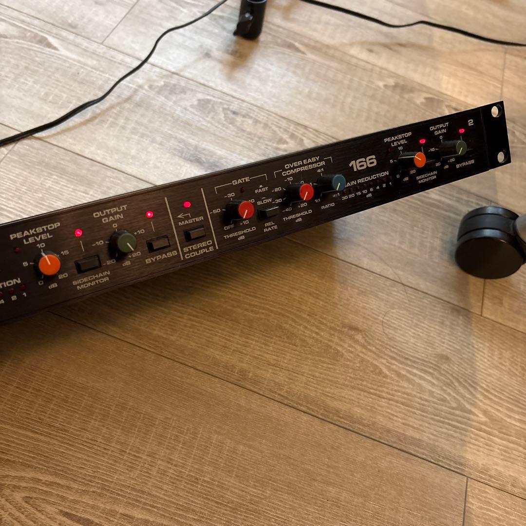 DBX 166 コンプレッサー USA