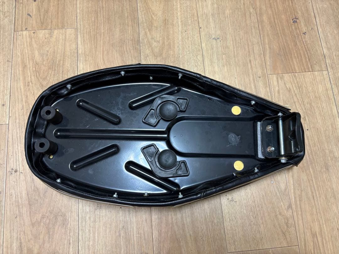 シャリー　シート　新品