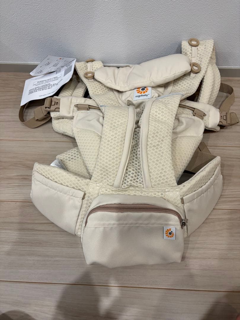 新品 Ergobaby 抱っこひも OMNI Breeze ナチュラルベージュ