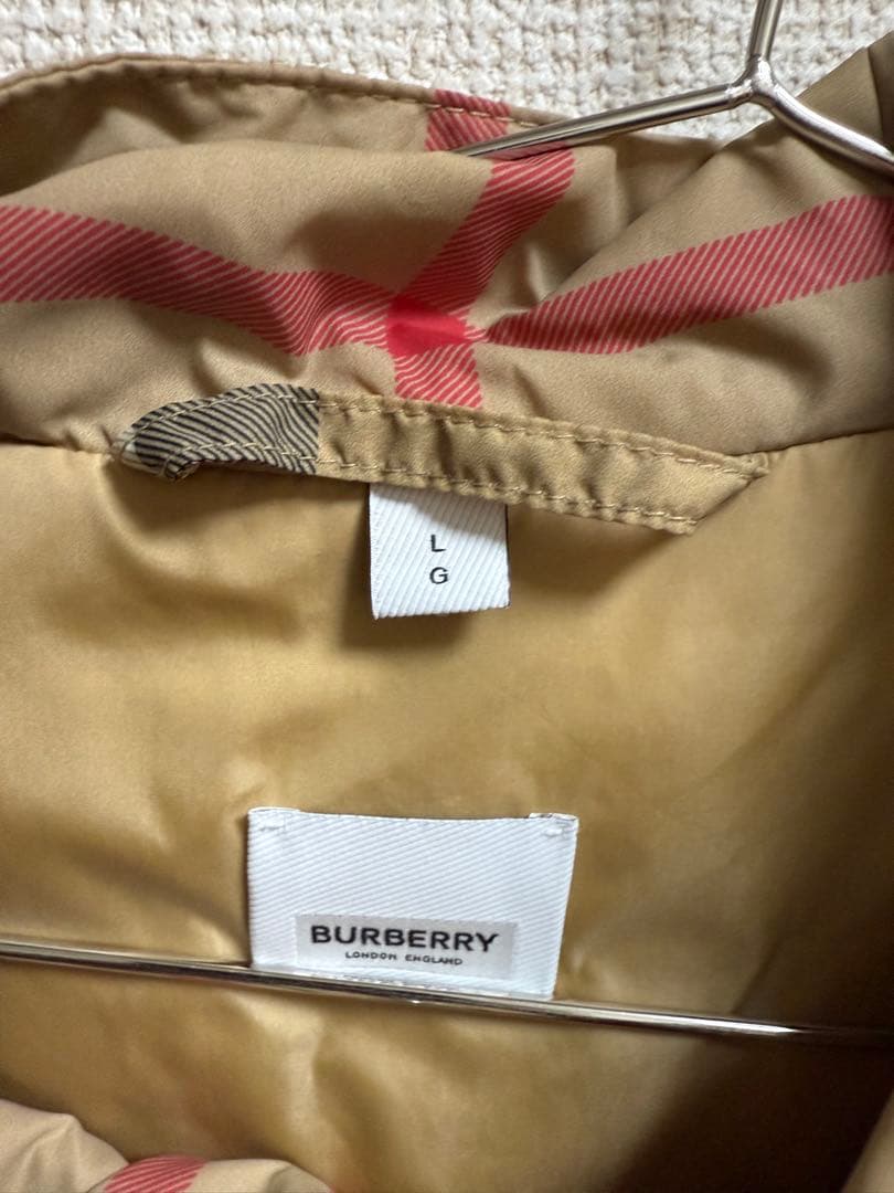 BURBERRY ノバチェック　パーカー　ナイロンジャケット　yu