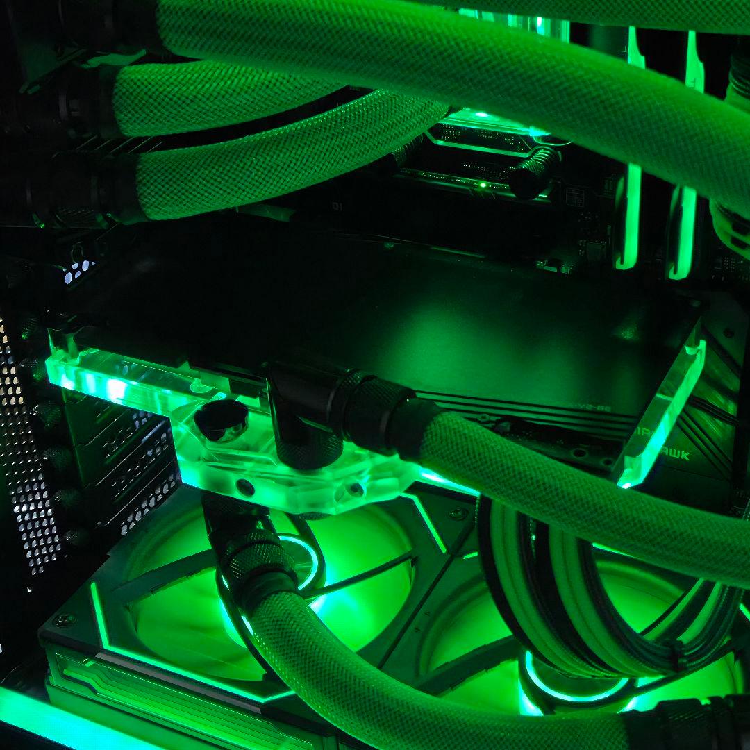 み*い様 GeForce RTX 3090 GALAKURO 水冷仕様