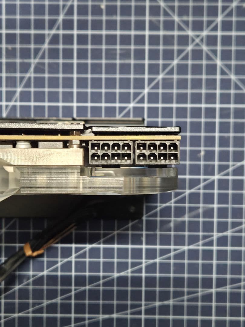 み*い様 GeForce RTX 3090 GALAKURO 水冷仕様
