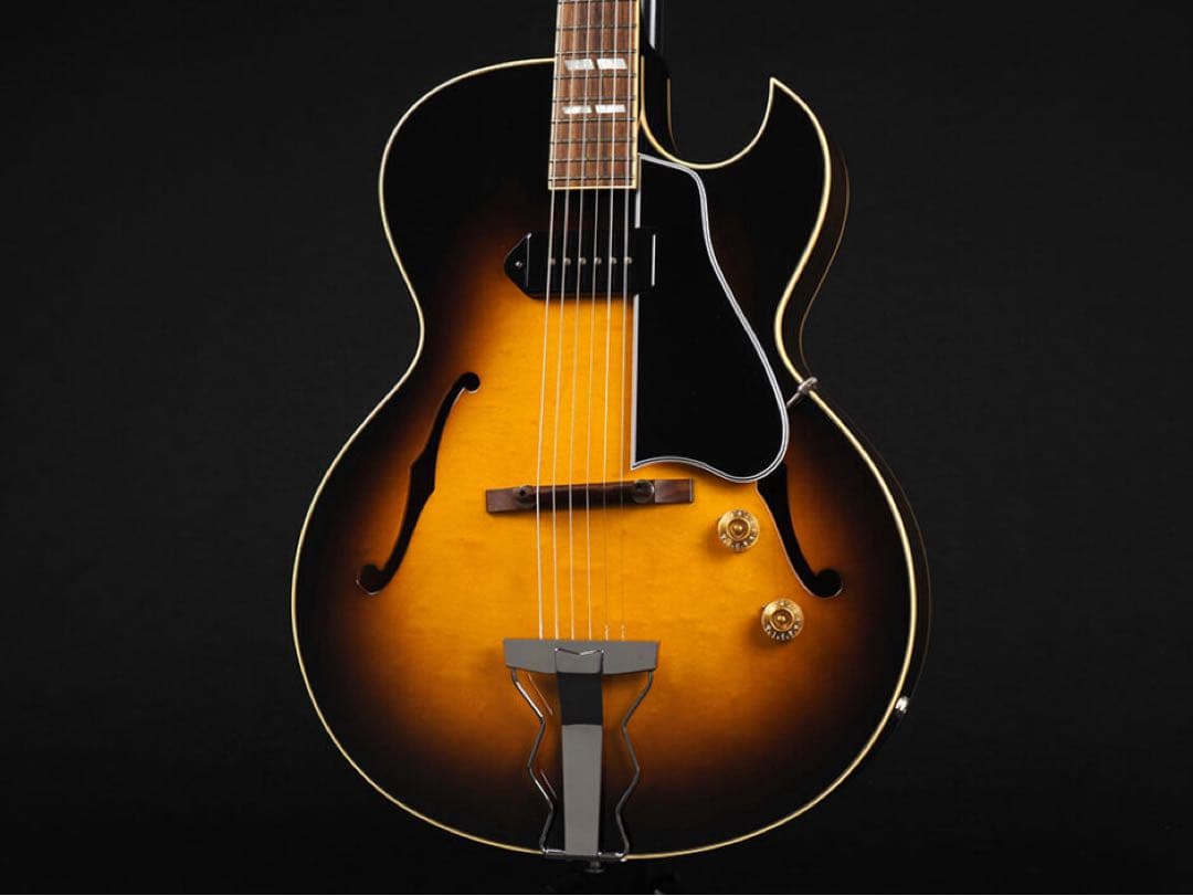 ギター Archtop Tribute AT102 Classic